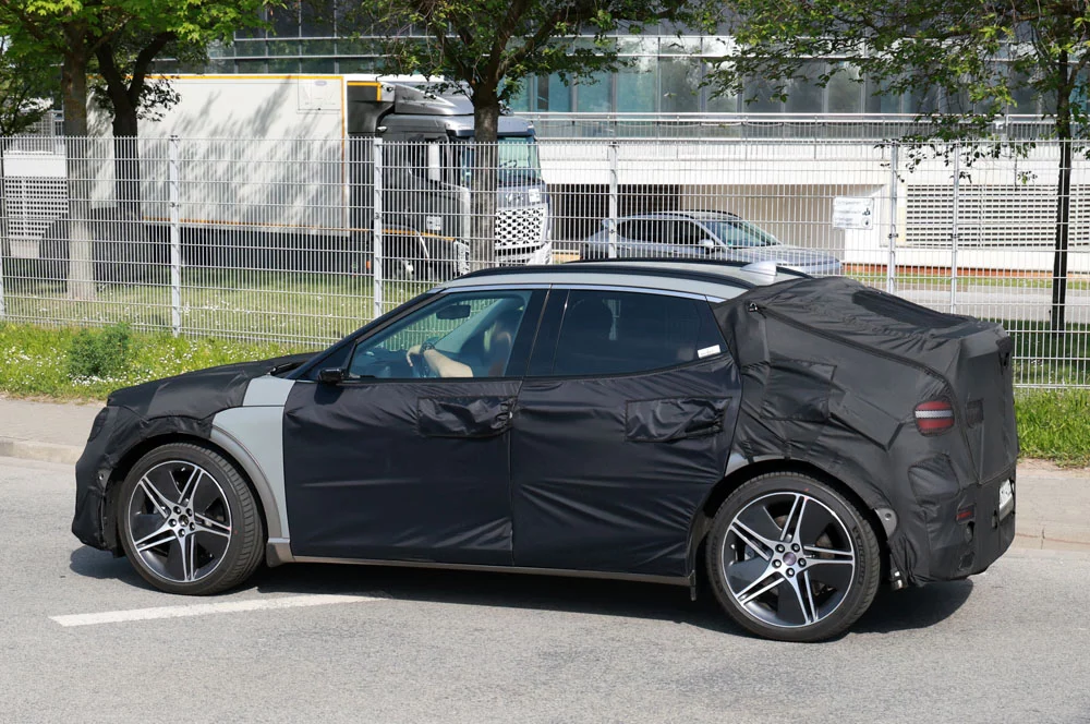 Genesis GV60; el 'gemelo' del Hyundai Ioniq 5 también se renueva 16 Motor16 Genesis GV60 facelift 13 Motor16