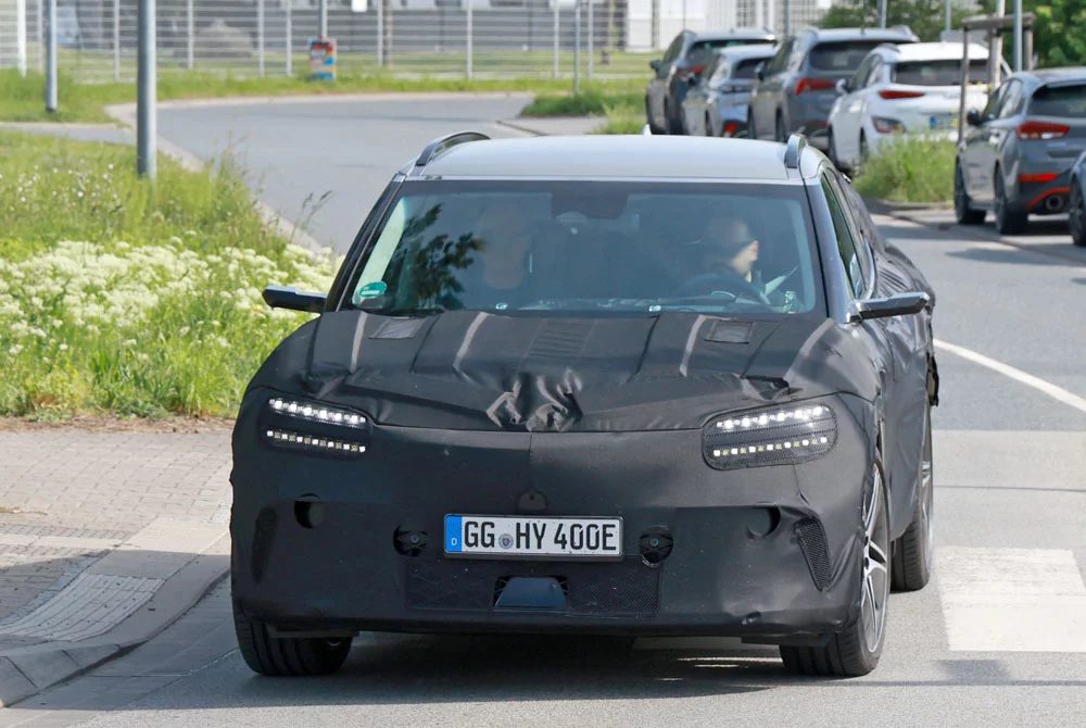 Genesis GV60; el 'gemelo' del Hyundai Ioniq 5 también se renueva 2 Motor16 Genesis GV60 facelift 3 Motor16