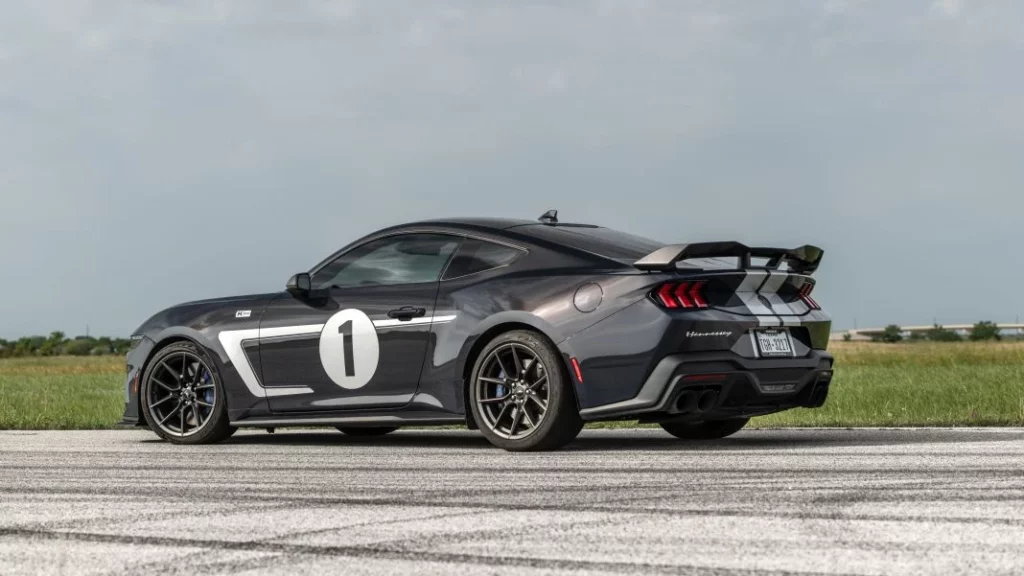 Hennessey hace su magia con el nuevo Ford Mustang y lo lleva hasta 862 CV 1 Motor16 Hennessey_H850_Mustang_Dark_Horse