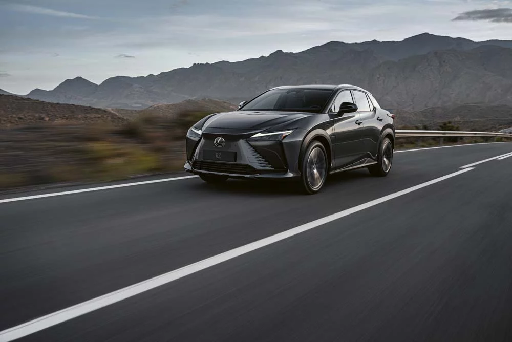 Por fin aterriza el Lexus RZ 300e: llega más lejos y es más barato 14 Motor16 Lexus RZ 10 Motor16