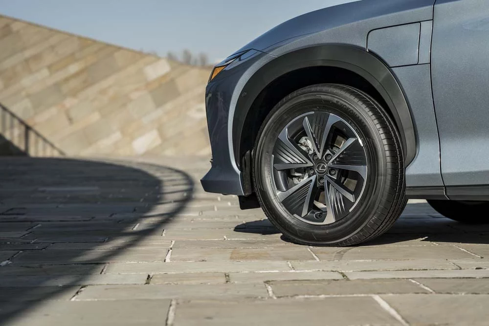 Por fin aterriza el Lexus RZ 300e: llega más lejos y es más barato 3 Motor16 Lexus RZ 300e