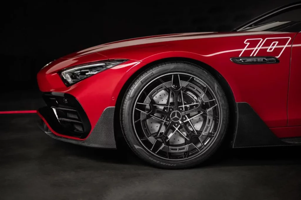 MERCEDES AMG PURESPEED 28 Motor16