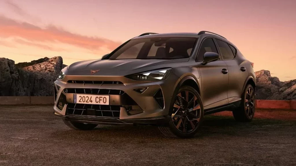 La metamorfosis de Cupra: Formentor y León se transforman con una "nariz de tiburón" 1 Motor16 ¿Qué otros cambios le realizaron a los Cupra además de la nariz de tiburón?