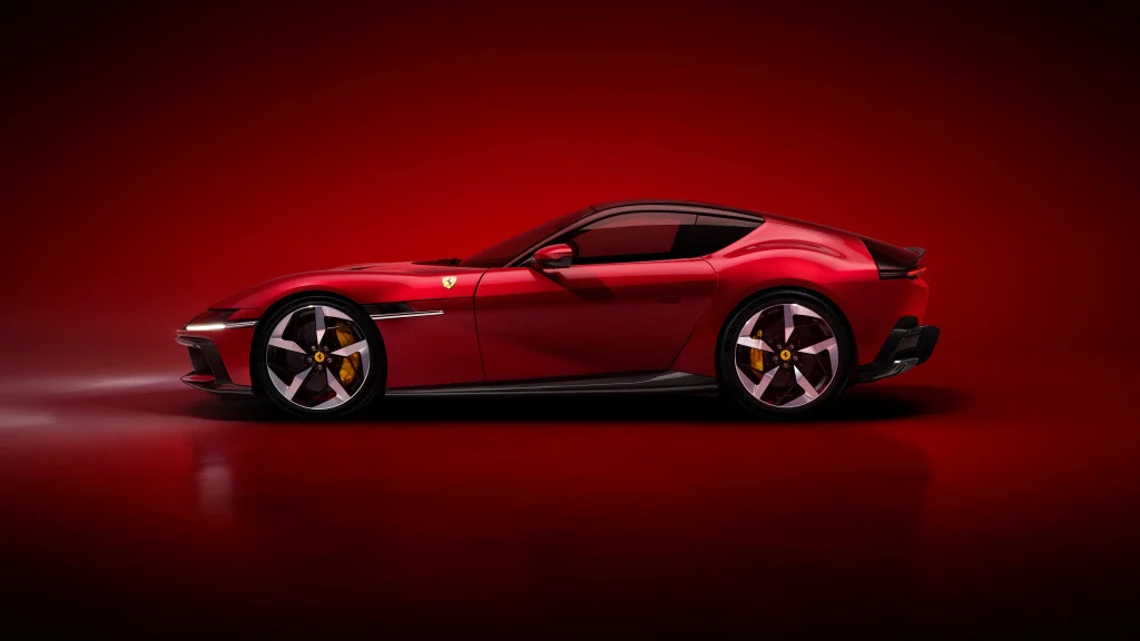 Nuevo Ferrari 12 Cilindri (10)