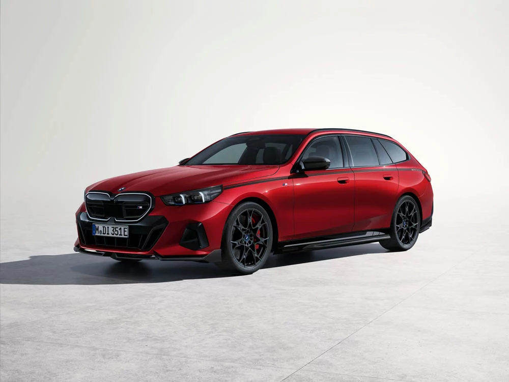 La exclusividad deportiva llega al BMW Serie 5 Touring y al i5 Touring 22 Motor16 P90546901 lowRes Motor16
