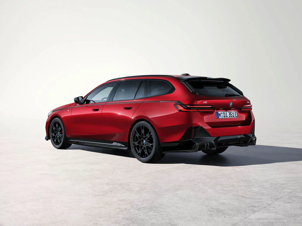 La exclusividad deportiva llega al BMW Serie 5 Touring y al i5 Touring 23 Motor16 P90546902 lowRes Motor16