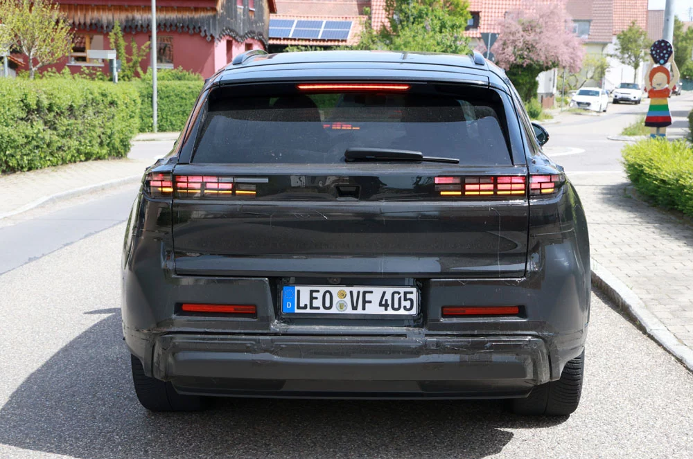Saluda al nuevo Porsche Cayenne eléctrico 1 Motor16 Porsche Cayenne EV 30 Motor16