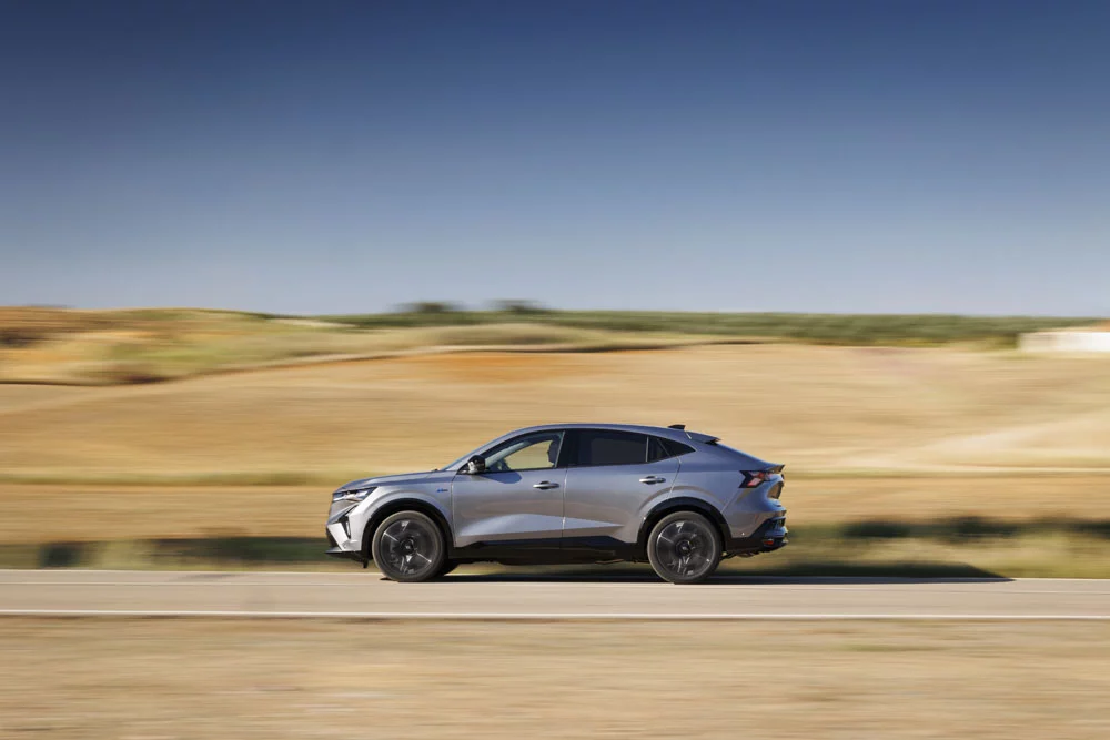 Probamos el Renault Rafale: híbrido, SUV y coupé, una apuesta por las nuevas tendencias 23 Motor16 RENAULT RAFALE 21 Motor16