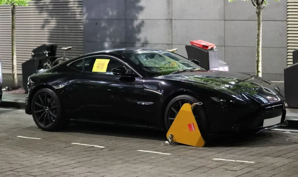 ¿Por qué inmovilizaron el Aston Martin de David De Gea?