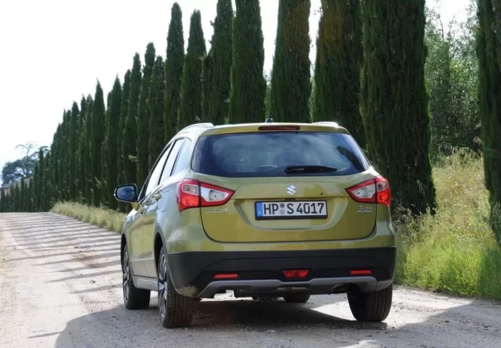 Los coches de segunda mano que menos se estropean según la OCU y casi 30.000 conductores 54 Motor16 Suzuki S Cross SX4 2013 2021 Motor16
