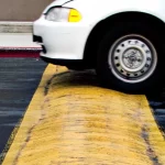 La única forma de superar los badenes y los guardias tumbados sin que se te parta el coche: Palabra de mecánico