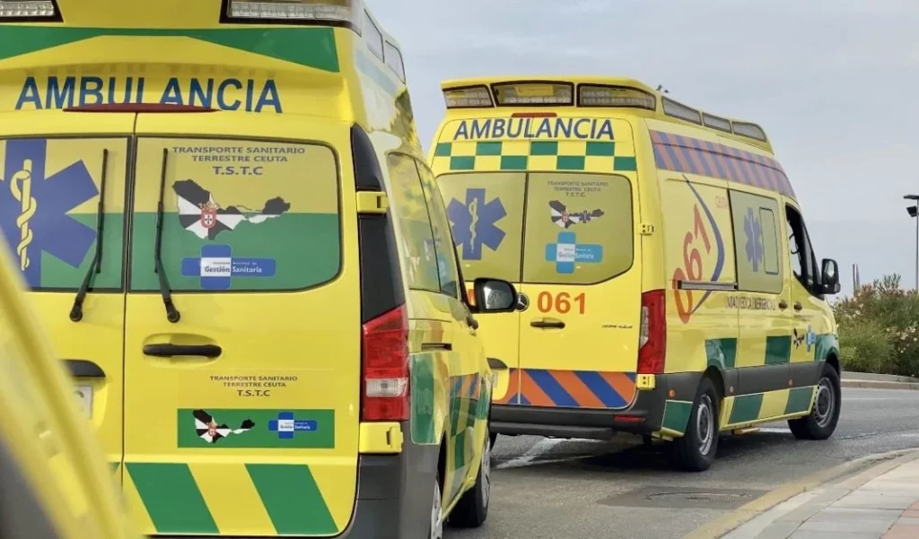 La DGT estrena norma que debes cumplir desde ya cuando pase una ambulancia 78 Motor16 normas