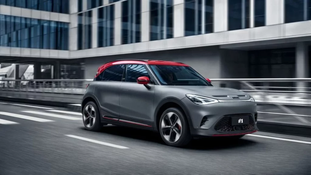 El coche que conduce Aitana es este y tu no te lo vas a poder comprar: Es único 1 Motor16 ¿Qué características tiene el Smart de Aitana?