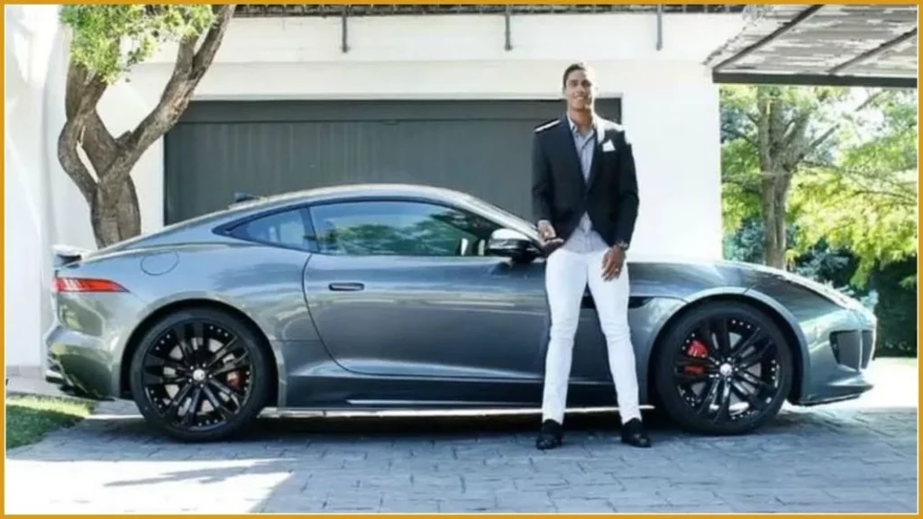 El amor de Raphael Varane por Jaguar.