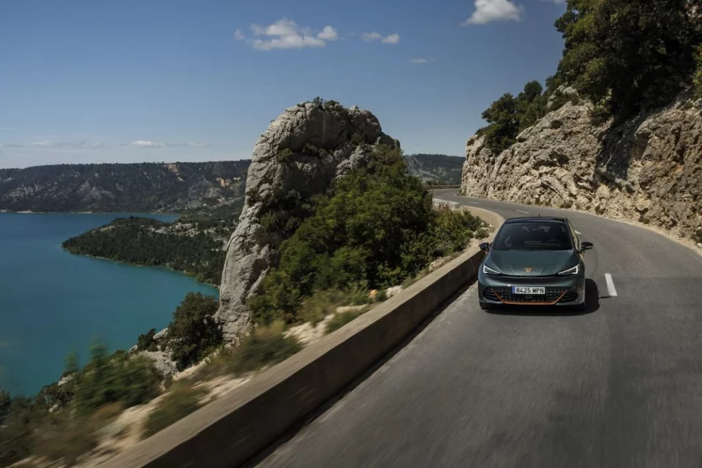 cupra born vz 11 Motor16