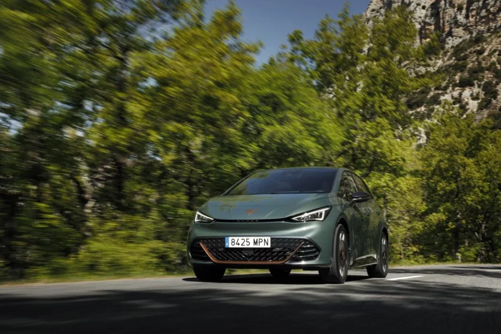 cupra born vz 6 Motor16
