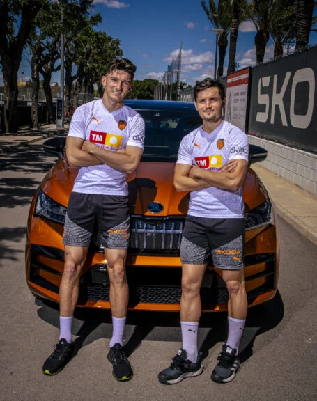 entrega coches valencia cf 3 Motor16