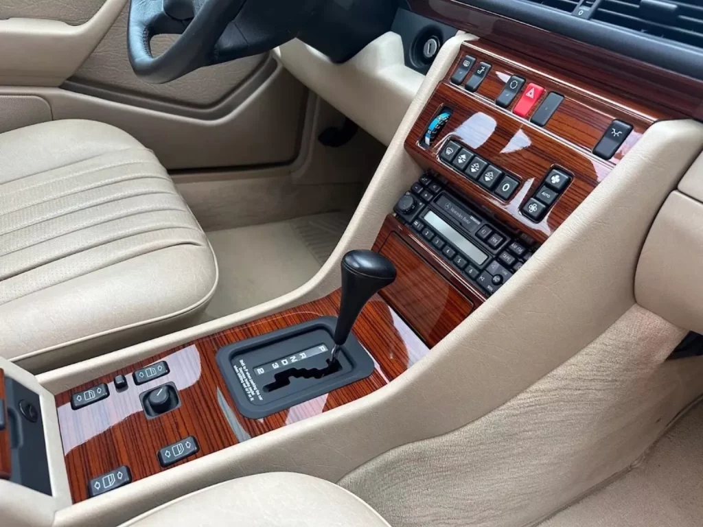 1995 Mercedes Benz E300 Diesel BAT 10 Motor16