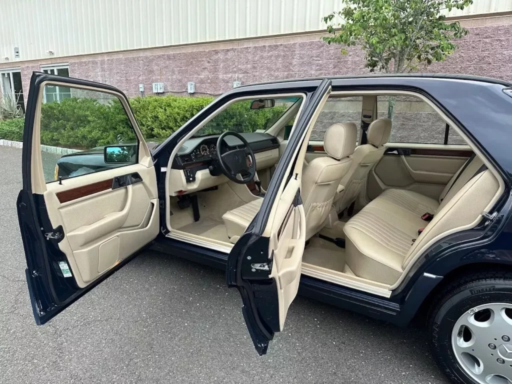 1995 Mercedes Benz E300 Diesel BAT 14 Motor16