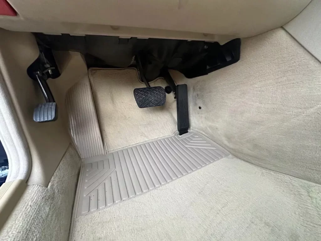 1995 Mercedes Benz E300 Diesel BAT 19 Motor16