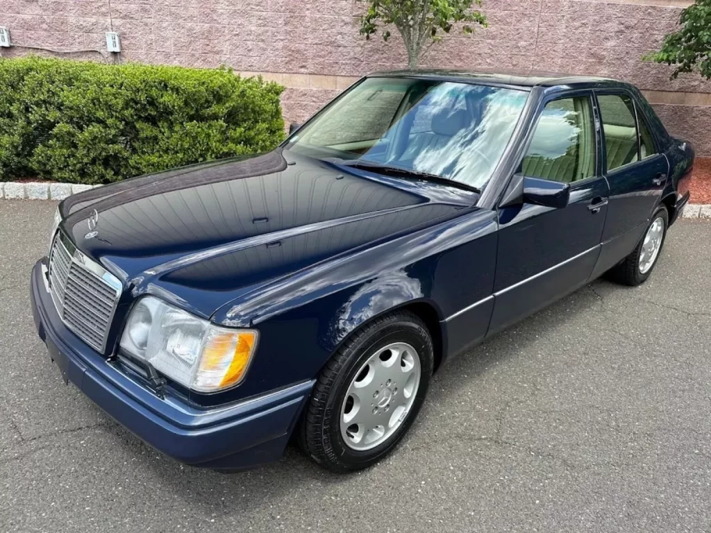 1995 Mercedes Benz E300 Diesel BAT 25 Motor16