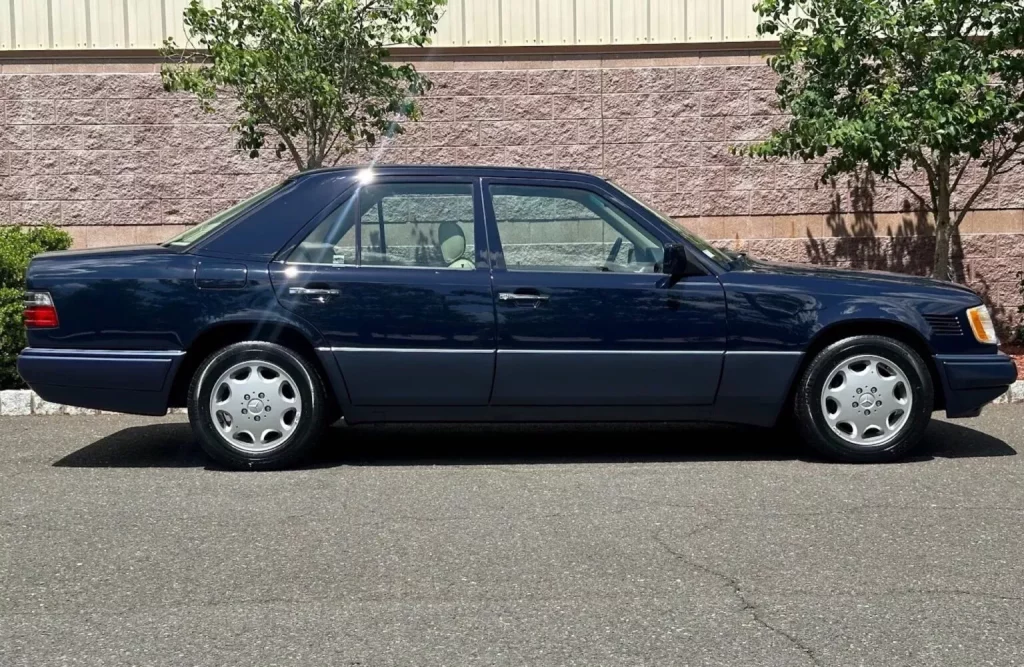 1995 Mercedes Benz E300 Diesel BAT 40 Motor16