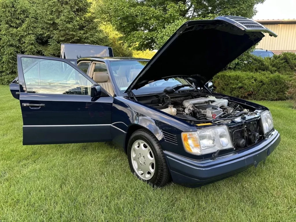 1995 Mercedes Benz E300 Diesel BAT 45 Motor16