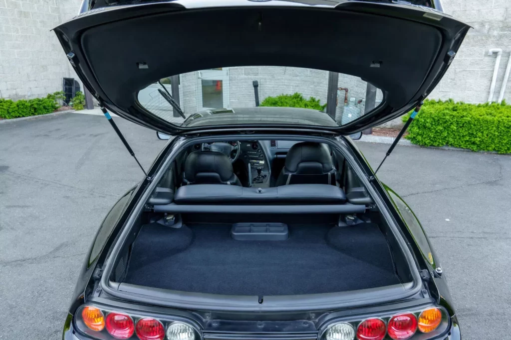 Cuando veas el precio de este Toyota Supra entenderás que alguien está loco 23 Motor16 1995 Toyota Supra Cars Bids Subasta 21 Motor16