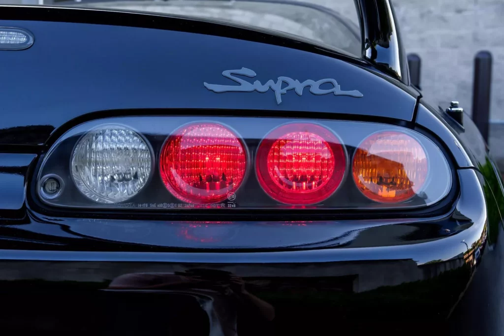 Cuando veas el precio de este Toyota Supra entenderás que alguien está loco 29 Motor16 1995 Toyota Supra Cars Bids Subasta 27 Motor16