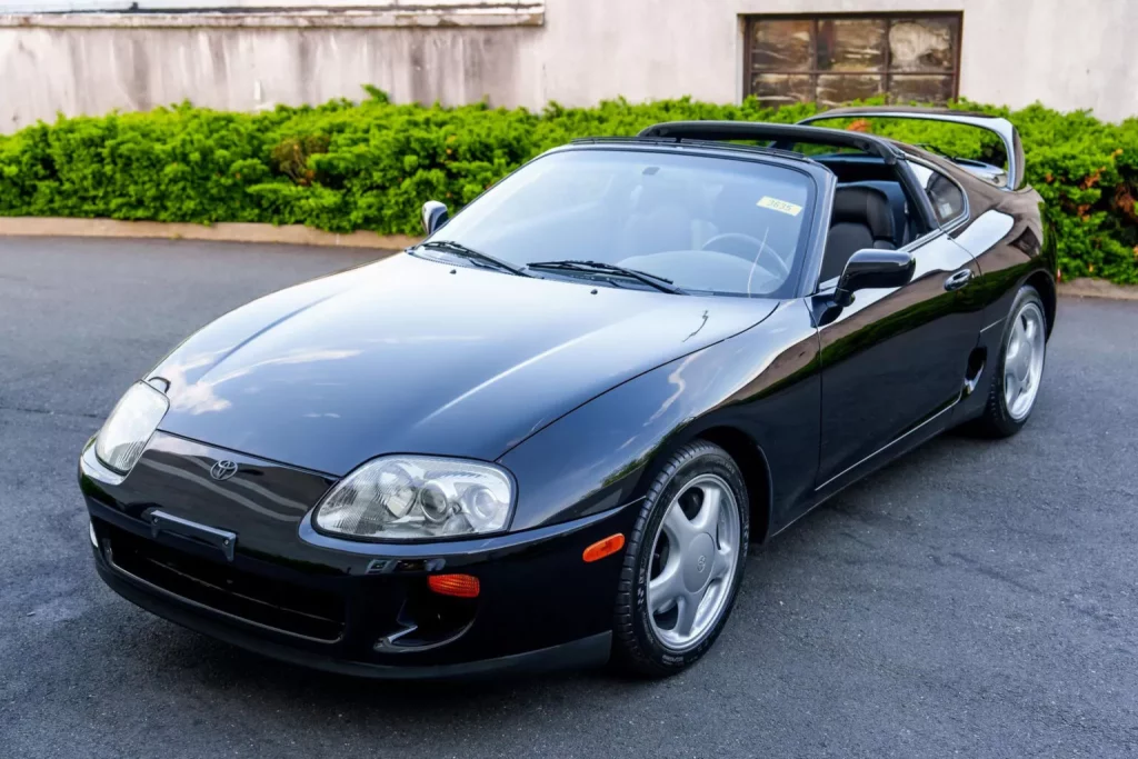 Cuando veas el precio de este Toyota Supra entenderás que alguien está loco 5 Motor16 1995 Toyota Supra Cars Bids Subasta 3 Motor16