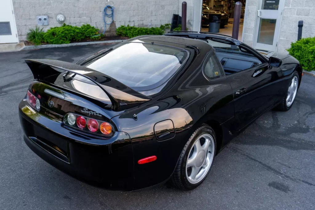 Cuando veas el precio de este Toyota Supra entenderás que alguien está loco 9 Motor16 1995 Toyota Supra Cars Bids Subasta 7 Motor16