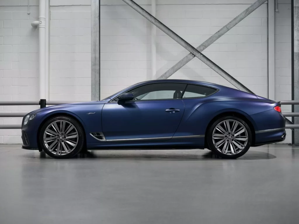 2024 Bentley pintura color satinado mate 7 Motor16