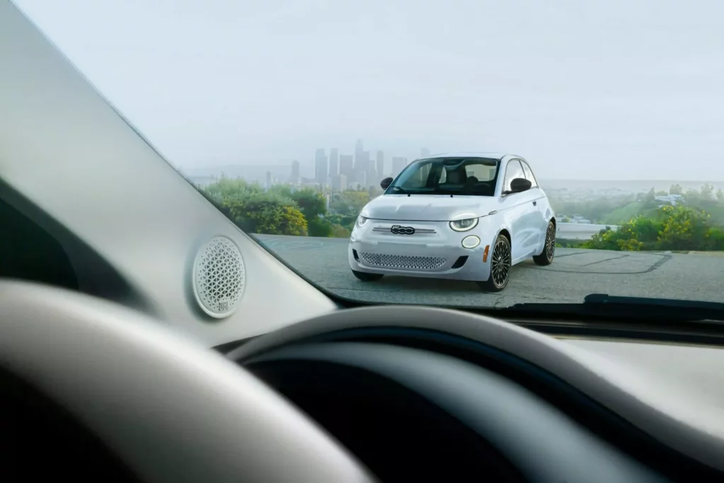 2024 Fiat 500e Inspired By Los Angeles 5 Motor16