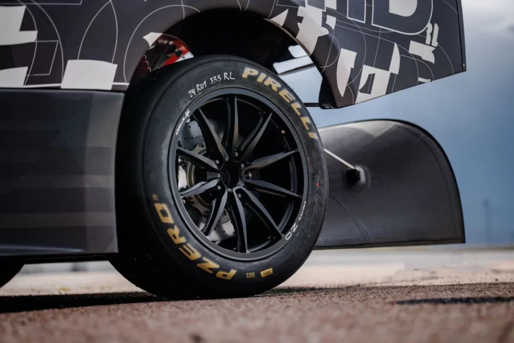 Ford pone alas al F-150 Lightning que llevará a Pikes Peak 4 Motor16 2024 Ford F 150 Lightning SuperTruck Teaser 2 Motor16