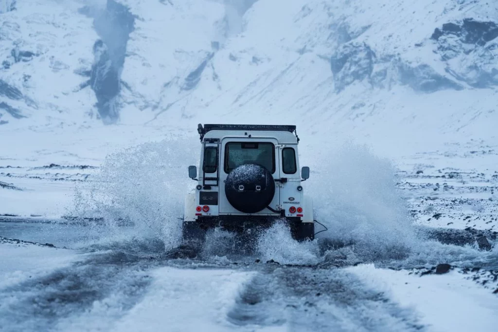 Glohh ha creado los pilotos más chulos para el Land Rover Defender 11 Motor16 2024 Glohh Land Rover Defender 10 Motor16