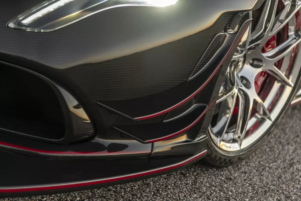 Este Hennessey Venom F5 llega con una MasterClass en carbono incluida 13 Motor16 2024 Hennessey Venom F5 Revolution Roadster Carbon 10 Motor16