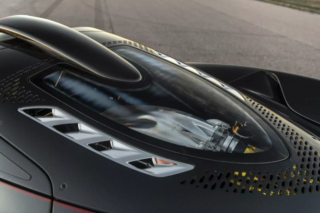 Este Hennessey Venom F5 llega con una MasterClass en carbono incluida 18 Motor16 2024 Hennessey Venom F5 Revolution Roadster Carbon 15 Motor16