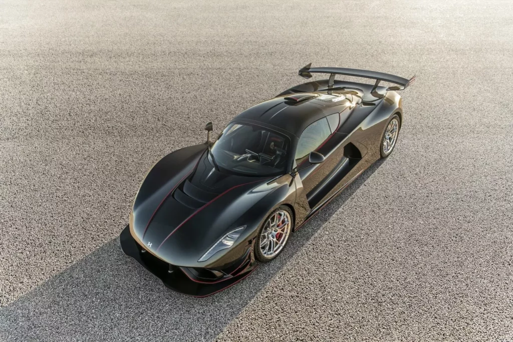 Este Hennessey Venom F5 llega con una MasterClass en carbono incluida 6 Motor16 2024 Hennessey Venom F5 Revolution Roadster Carbon 3 Motor16