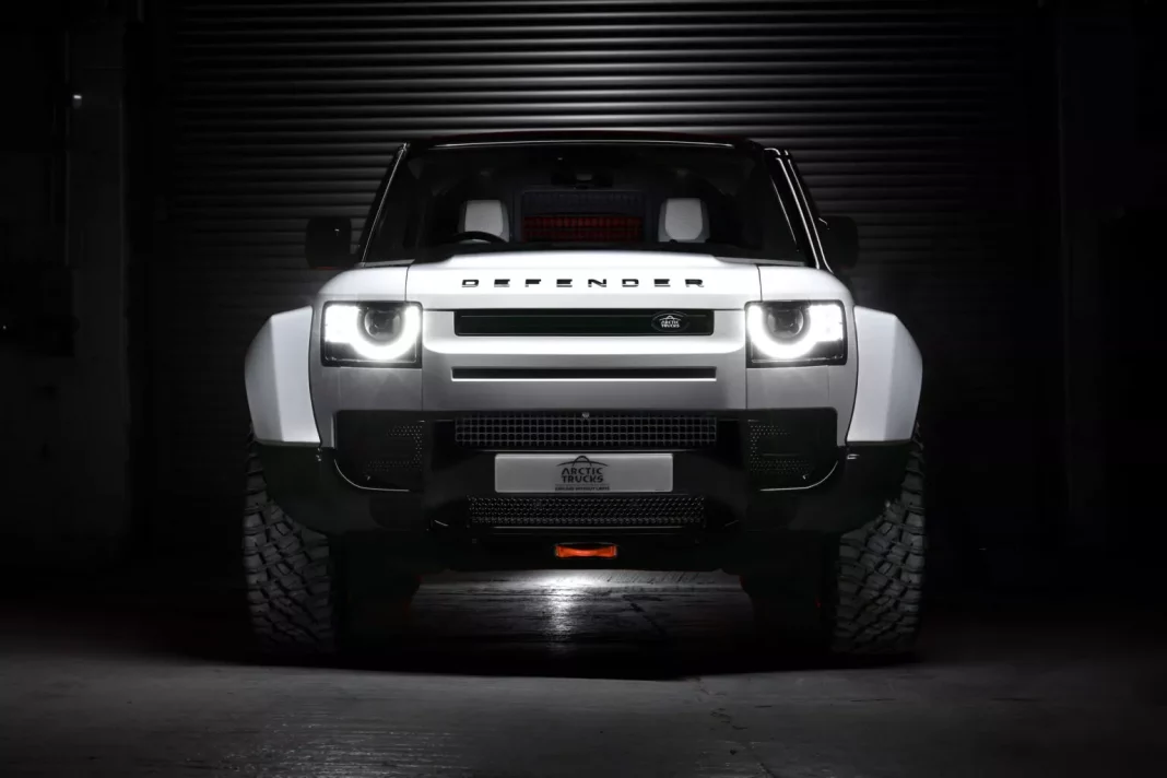 2024 Land Rover Defender. Arctic Trucks AT35. Imagen portada.