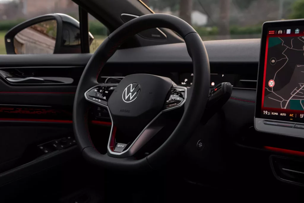 Volkswagen ID.7 GTX: La berlina también tiene versión de altas prestaciones 17 Motor16 2024 Volkswagen ID 7 GTX 14 Motor16
