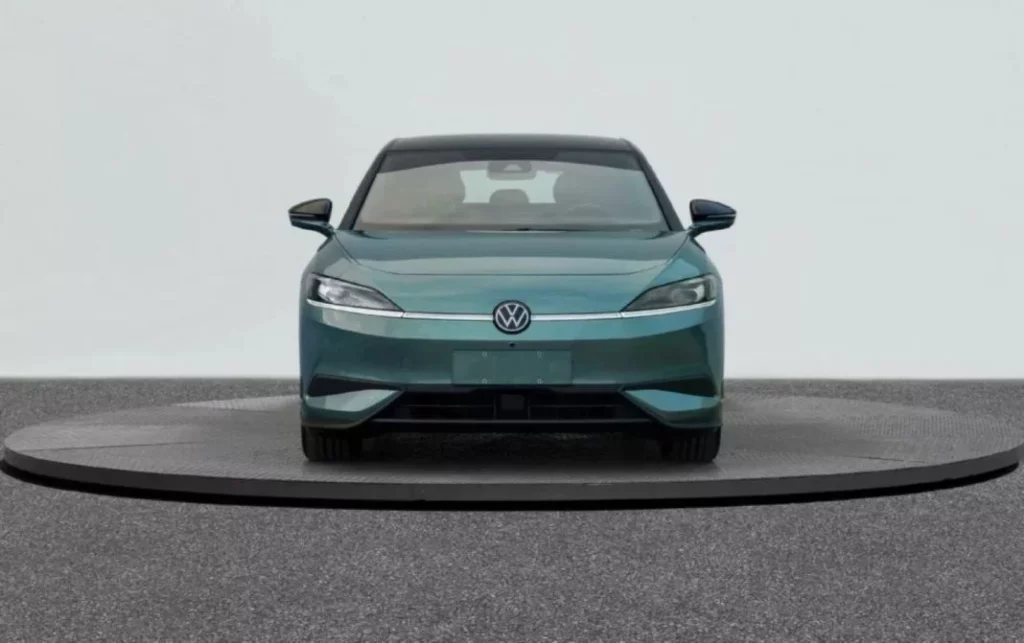 SAIC y el Grupo Volkswagen amplían sus acuerdos y producirán juntos nuevos PHEV y BEV a partir de 2026 1 Motor16 2024 Volkswagen ID.7 S China 2 1024x643 1 Motor16
