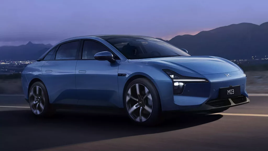 Xpeng Mona M03: El eléctrico low-cost que se ríe del Mercedes-Benz EQS 1 Motor16 2024 Xpeng Mona M03. Imagen delantera.