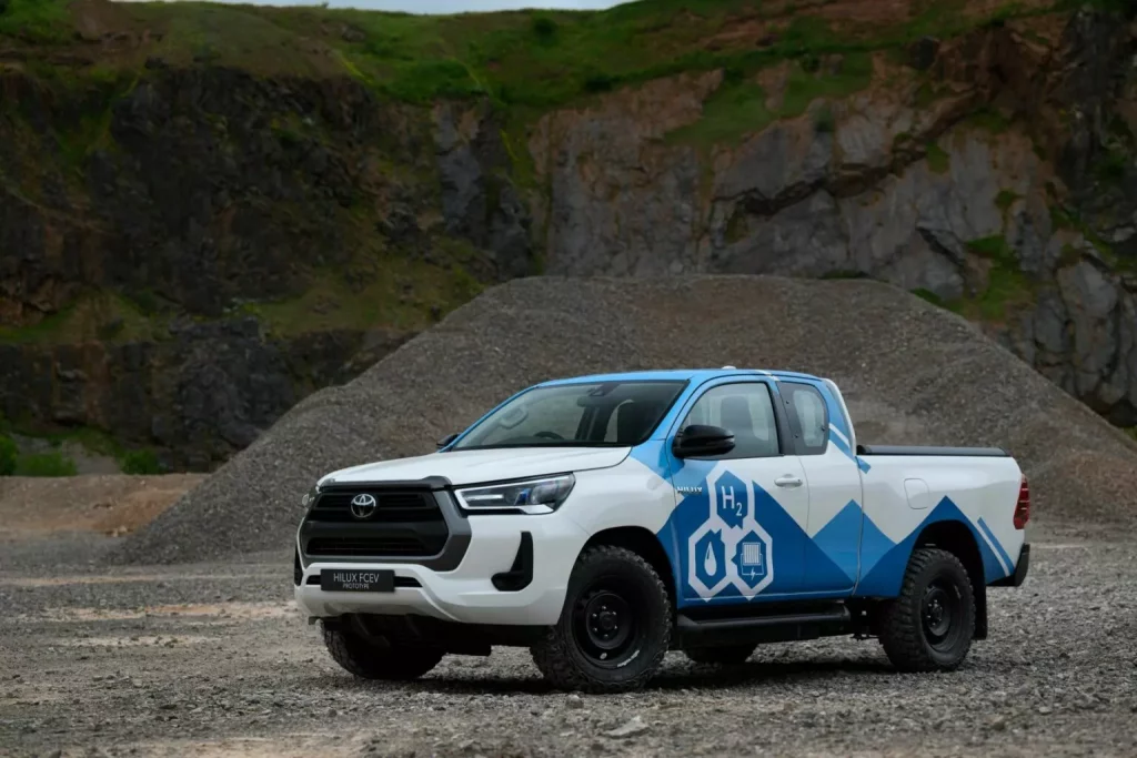 El Toyota Hilux de hidrógeno es una realidad con impresionantes datos 26 Motor16 2024 toyota hilux fcev prototype 24 Motor16