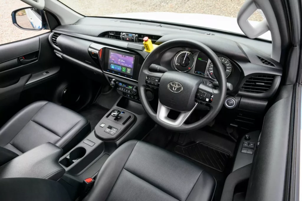 El Toyota Hilux de hidrógeno es una realidad con impresionantes datos 38 Motor16 2024 toyota hilux fcev prototype 36 Motor16