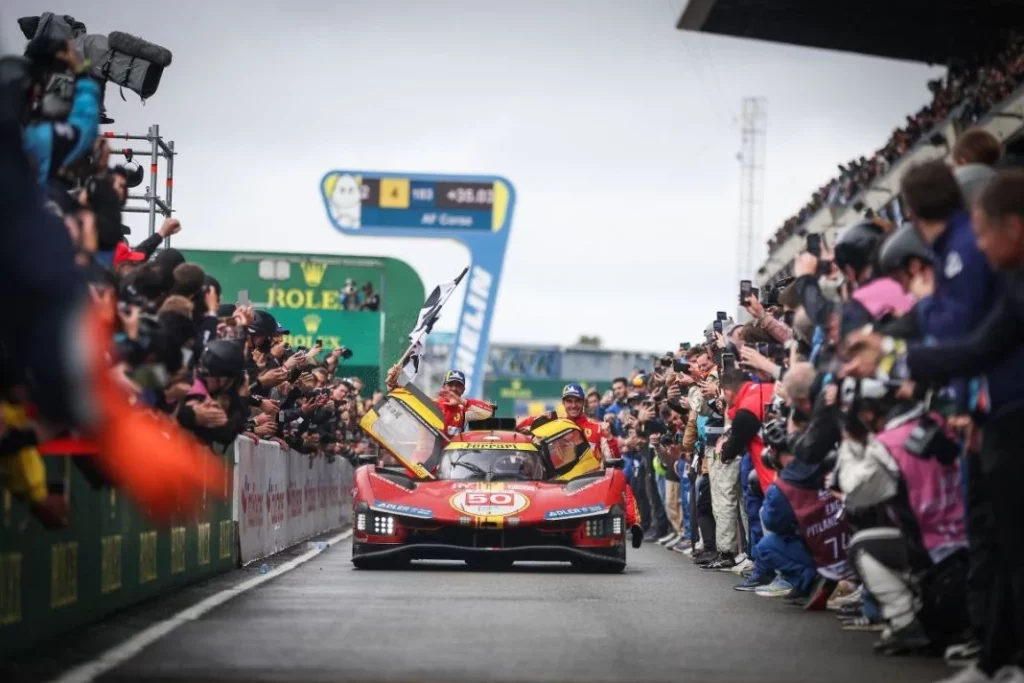 Miguel Molina y Ferrari vencen en 'el año del safety car' en Le Mans 7 Motor16 23c84c43 ec23 6650 c66a 46aca2f26eec Motor16