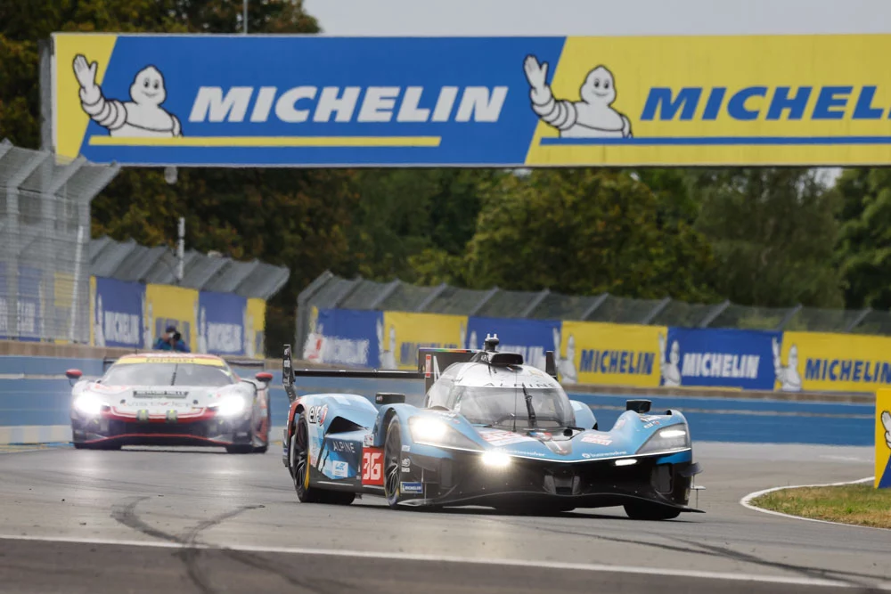 Miguel Molina y Ferrari vencen en 'el año del safety car' en Le Mans 8 Motor16 24 HORAS LE MANS ALPINE Motor16