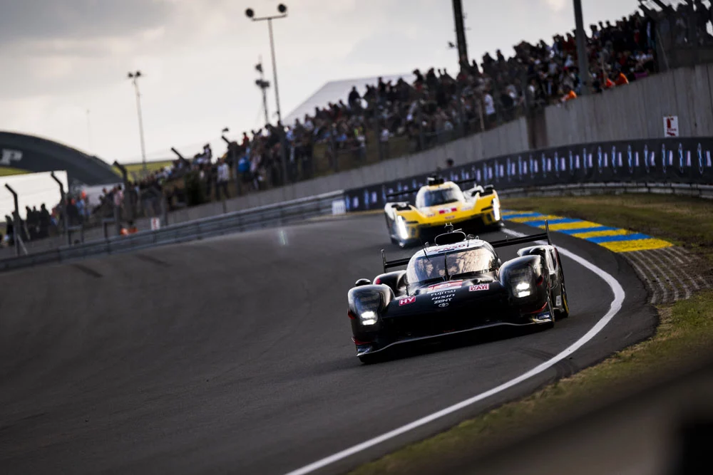 Miguel Molina y Ferrari vencen en 'el año del safety car' en Le Mans 2 Motor16 24 HORAS LE MANS TOYOTA 8 Motor16