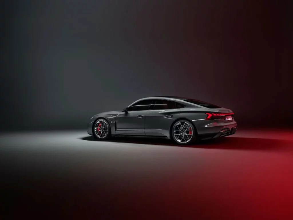 Audi renueva el e-tron GT... Y lo corona con el primer RS Performance 7 Motor16 AUDI RS ERON GT PERFORMAN CE 3 Motor16