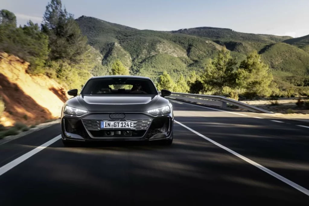 Audi renueva el e-tron GT... Y lo corona con el primer RS Performance 4 Motor16 AUDI RS ETRON GT 4 Motor16