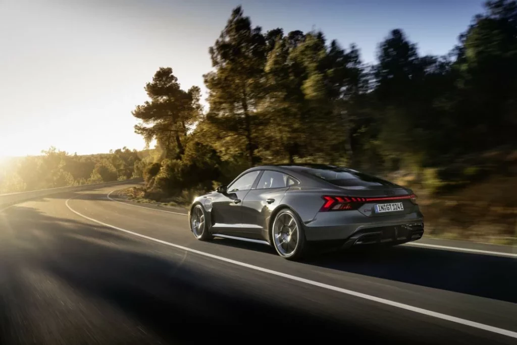 Audi renueva el e-tron GT... Y lo corona con el primer RS Performance 21 Motor16 AUDI RS ETRON GT 7 Motor16